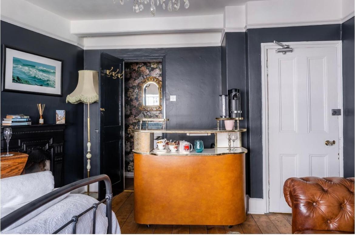Room At The Inn Lyme Regis Ngoại thất bức ảnh